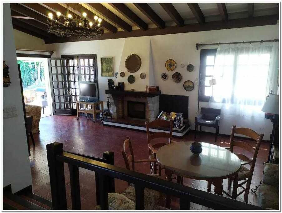 Cortijo Alberca Blanca Beach Торре-де-Бенаґальбон Екстер'єр фото